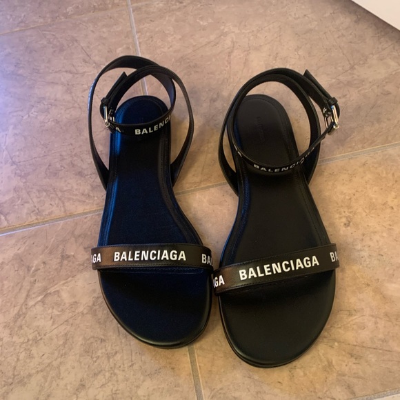 Balanciaga Logo Ankle Strap Flat - NEW size 9.5 - Picture 7 of 10